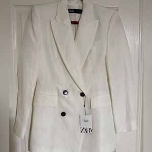 Zara linen blend light blazer/ off white with black buttons